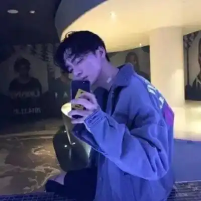 何子墨